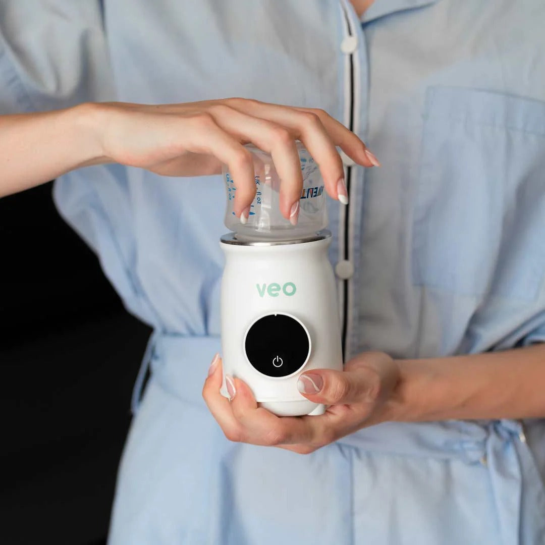 VEO | THE FIRST PORTABLE BATTERY BOTTLE WARMER