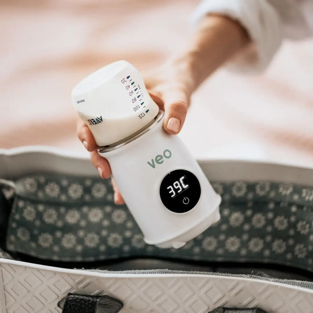 VEO | THE FIRST PORTABLE BATTERY BOTTLE WARMER